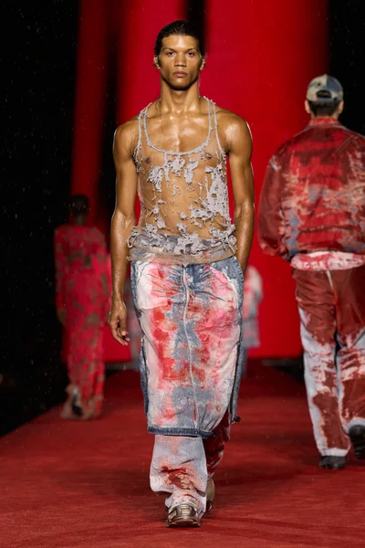 Look 11